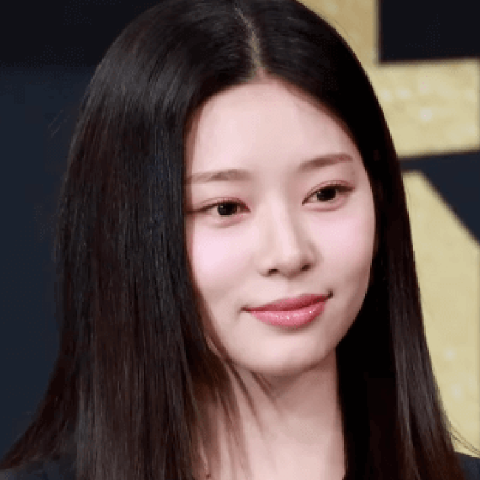 Kim Min-ju birthday, age, family life, fun facts and more