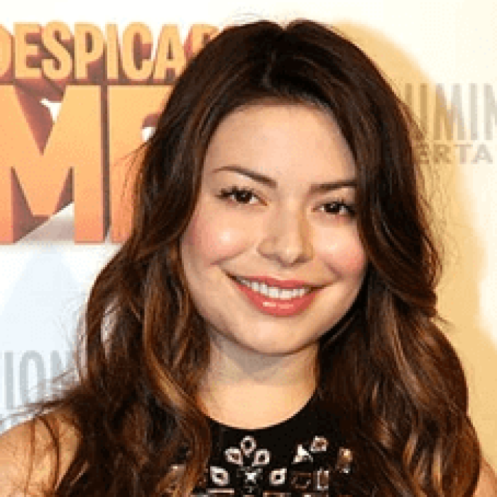 MIRANDA COSGROVE birthday, age, fun facts, family life and much more