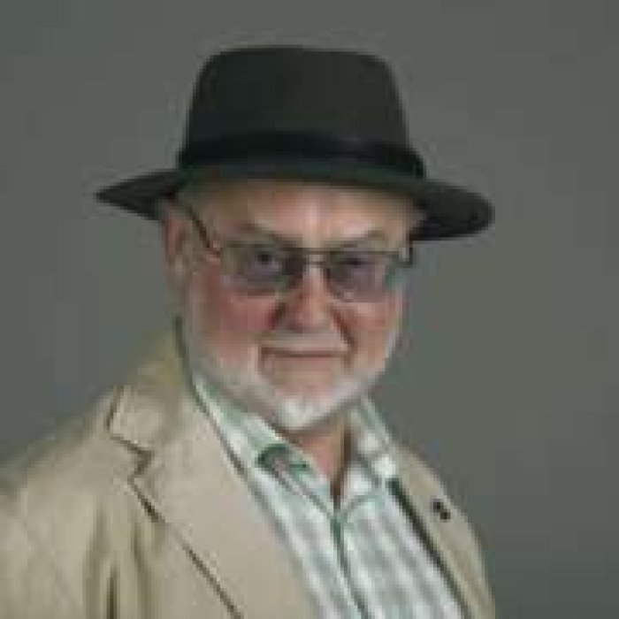 robert swindells birthday, family life, and more