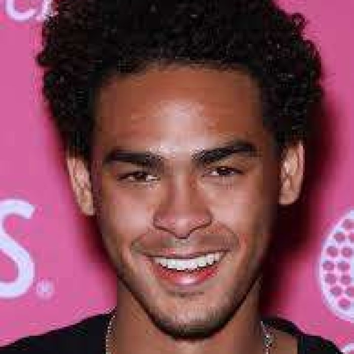 trey smith birthday, and more about family